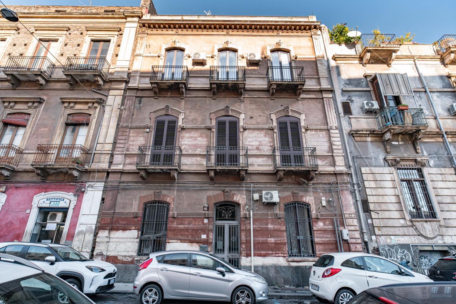 Апартаменти A Casa Del Reuccio Катанія Екстер'єр фото