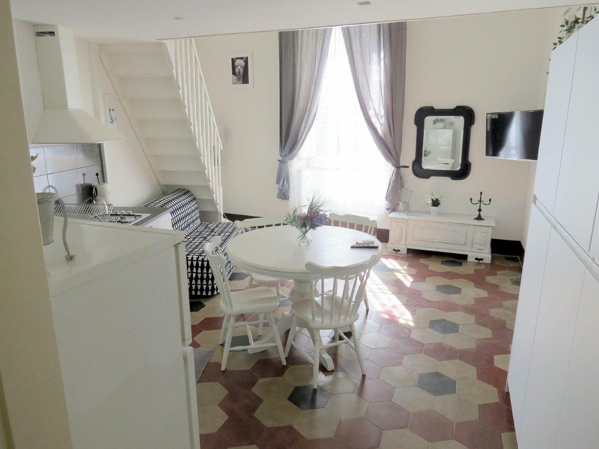 Апартаменти A Casa Del Reuccio Катанія Екстер'єр фото